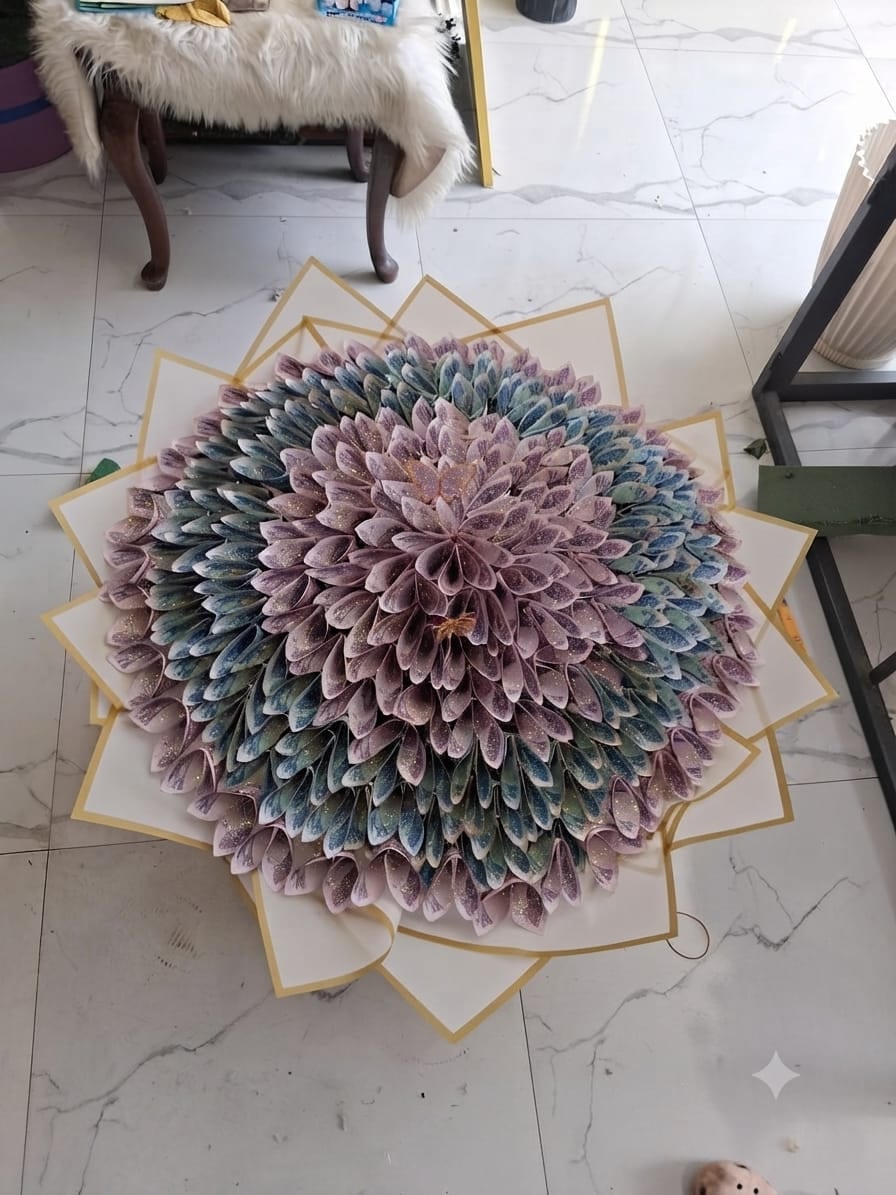 Money Origami Flower Bouquet - photo 2